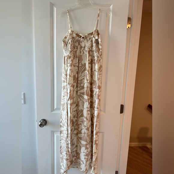 NWT Floral Maxi - Picture 2 of 5
